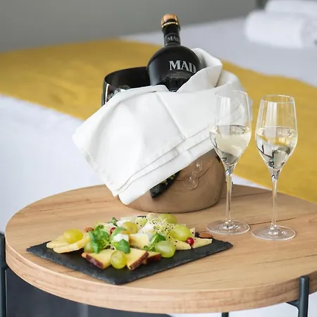 מלון Botrytis Borhotel