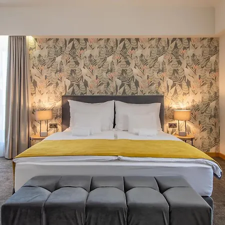 Hotel Botrytis Borhotel Mad