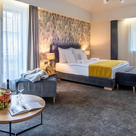 Botrytis Borhotel فندق Mád