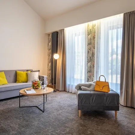 Botrytis Borhotel Hotel 4*