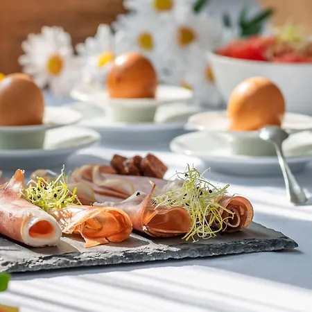 Botrytis Borhotel Hotel 4*