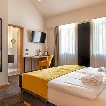 Hotel Botrytis Borhotel 4*