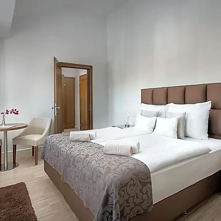 Botrytis Borhotel Mad
