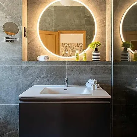 Botrytis Borhotel Hotel 4*